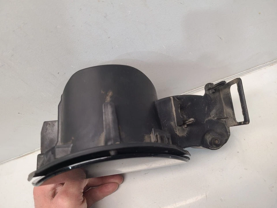 2013 别克 Verano CX 燃油填充门 * 黑色 - GAR* — 第 2/4 张图片