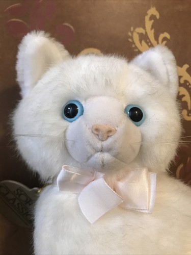 Vintage Dakin Soft Classics White Cat Blue Eyes Plush Stuffed Animal 1987 - Picture 3 of 5