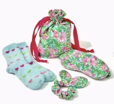 Lilly Pulitzer Snuggle In Pouch SEASALT BLUE Fruity Flamingo COZY Socks NWT