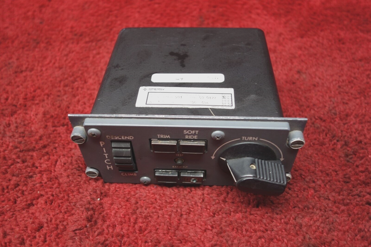 Sperry Flight Systems Autopilot Controller PN 4018639-901 | eBay Sperry Flight Systems Autopilot Controller PN 4018639-901 | eBay
