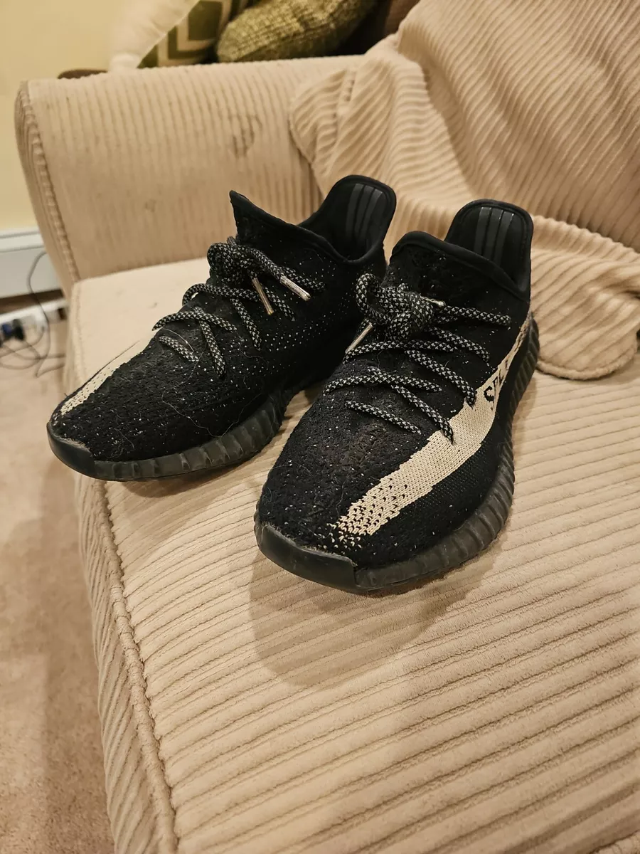 adidas Yeezy Boost 350 V2 Core Black White Size 8.5 Men BY1604 Pre