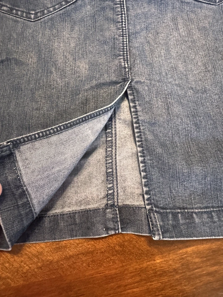 Falda vaquera azul blanca del mercado negro de la Casa Blanca talla 6 Foto 3 de 4