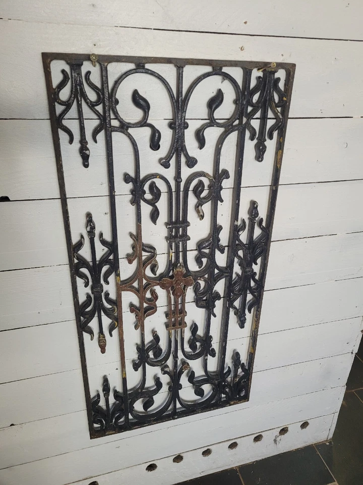Ancienne Grille En Fonte 90×45cms - Photo 2/4