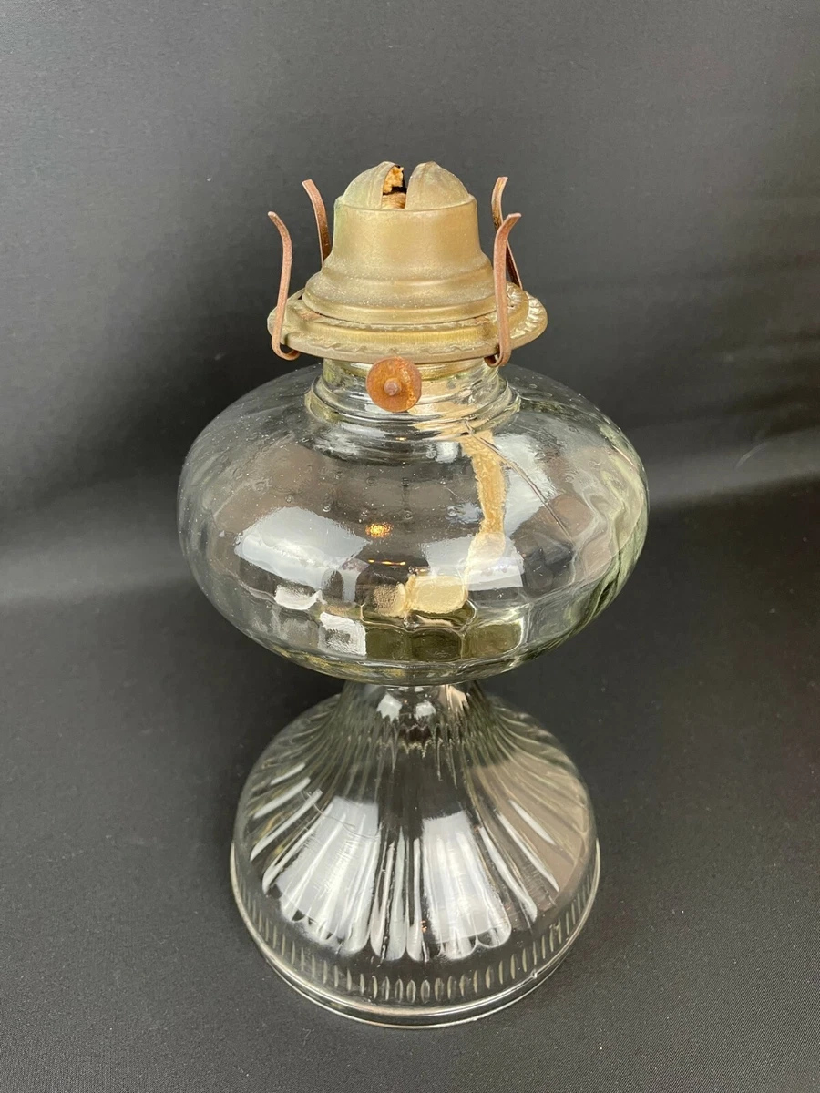 Clear glass oil lamp deals