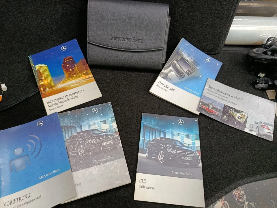 Libretto uso e manutenzione Mercedec CLC con Custodia in pelle nera - Immagine 4 di 4