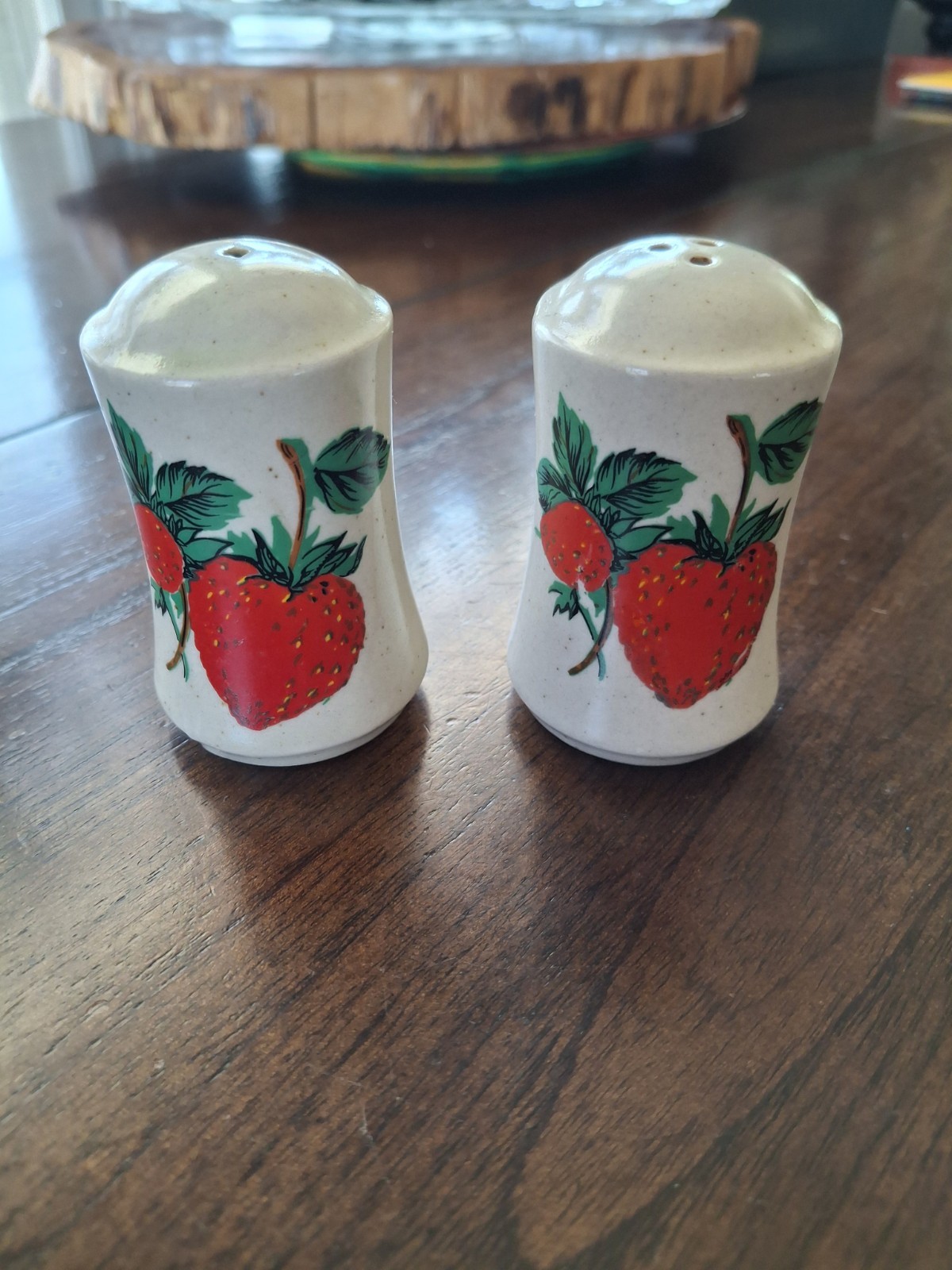 Vtg. 1970's Strawberry & Raspberry Design S&P Salt & Pepper Shaker Set - Korea