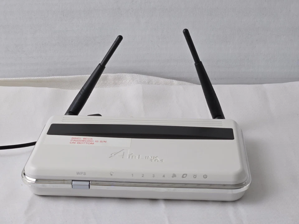 Router inalámbrico Airlink 101 AR670W 300 Mbps 802.11n LAN/Firewall de 4 puertos Foto 2 de 4