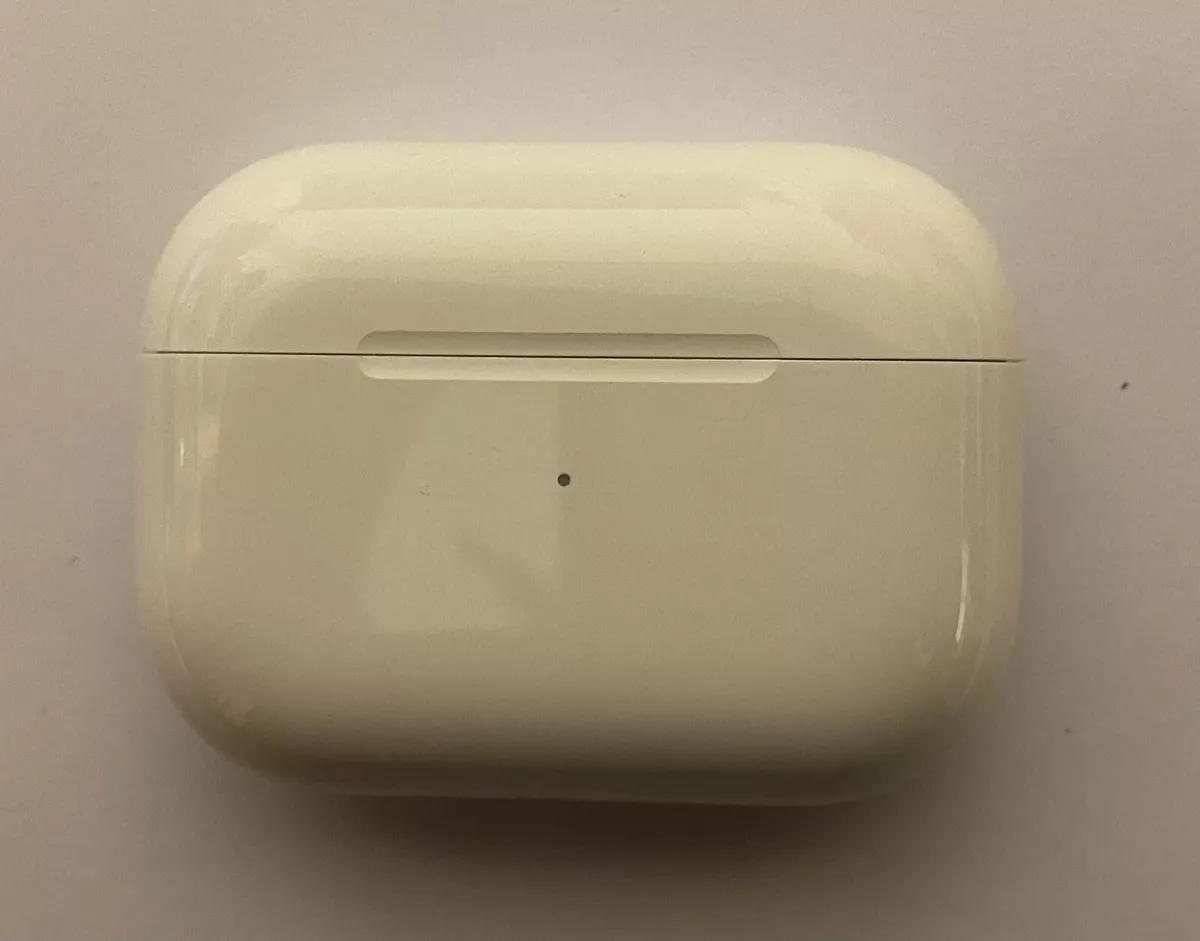 Apple AirPods Pro (2nd Generation) Gen 2 With Magsafe Wireless Charging  Case