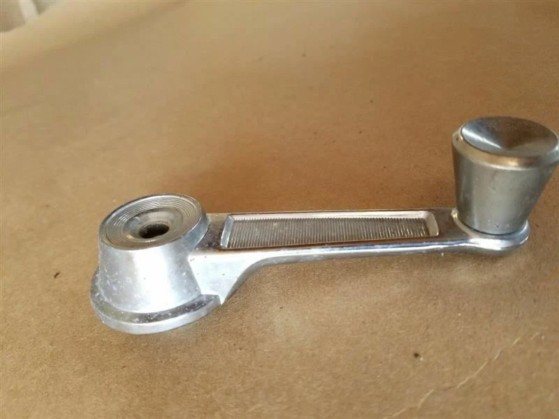 Dodge Coronet 1966 manivela de ventana de puerta Foto 2 de 4