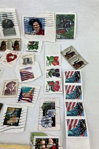 Mixed Lot of 130 U.S. Postage Stamps, 1980’s 1990’s 2000’s + Keepsake Box - Picture 4 of 15