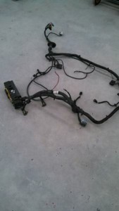 Jeep TJ Wrangler OEM 4.0L 6 Cylinder 5 Speed Fuse Box ... jeep tj rubicon fuse box 