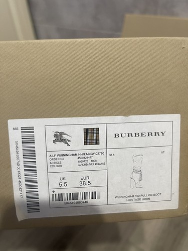 Burberry Winningham Wildleder Quaste halbhoher Blockabsatz Stiefel beige 38,5 - Bild 21 von 22