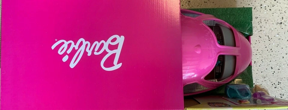 Brand New Barbie Pink JET Vacation Airplane - Image 2 of 4