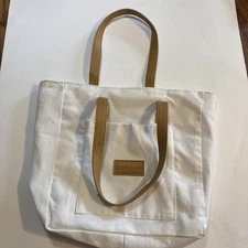 Cozy Earth Pocketed Tote Bag.  Bag Only No Acc.