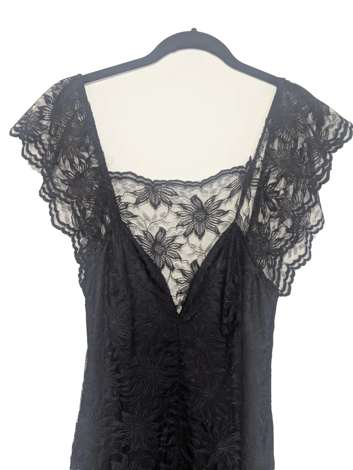 Vestido De Colección Scarlett Jrs Whimigoth Talla XS (?) Dobladillo con volantes de encaje floral bruja transparente Foto 2 de 4