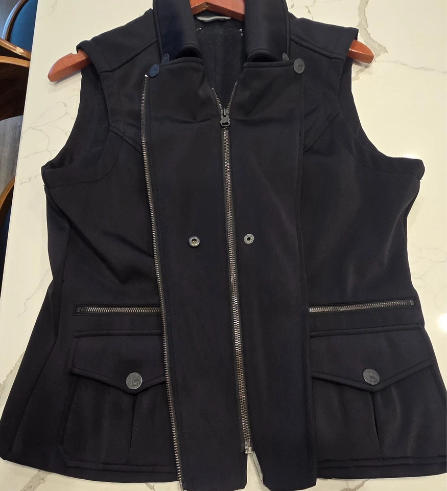 Jaqueta Colete Leve Blanc Noir Feminina Zíper Frontal Gola Preta Tamanho Grande - Imagem 3 de 4