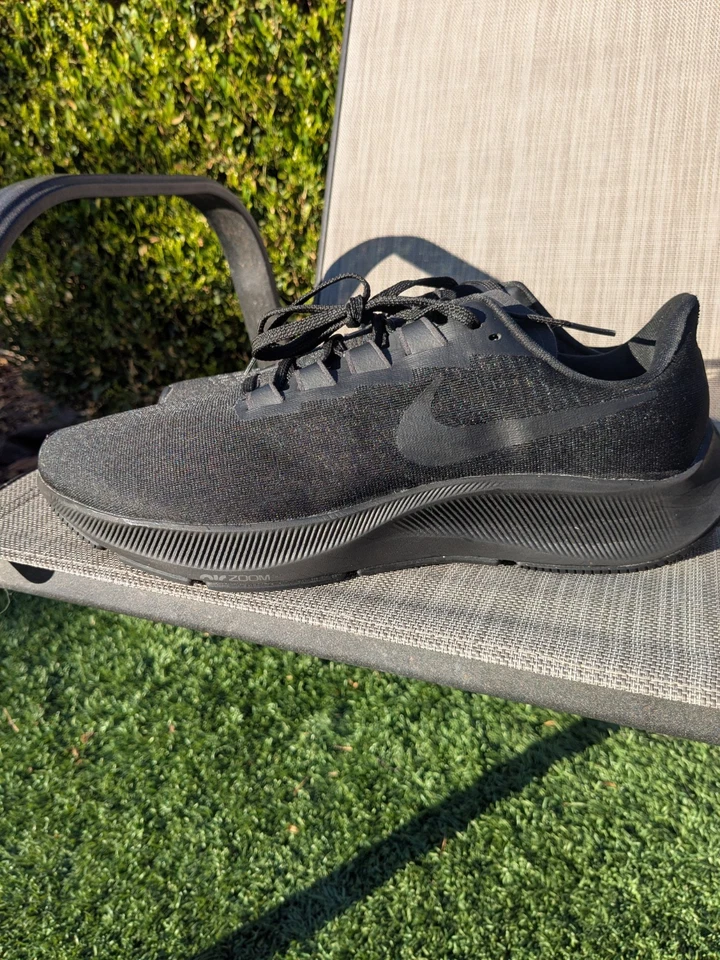 New Nike Pegasus 37 Running Shoes'Black Dark Grey' BQ9646-005 Size 11.5 - Image 2 of 4