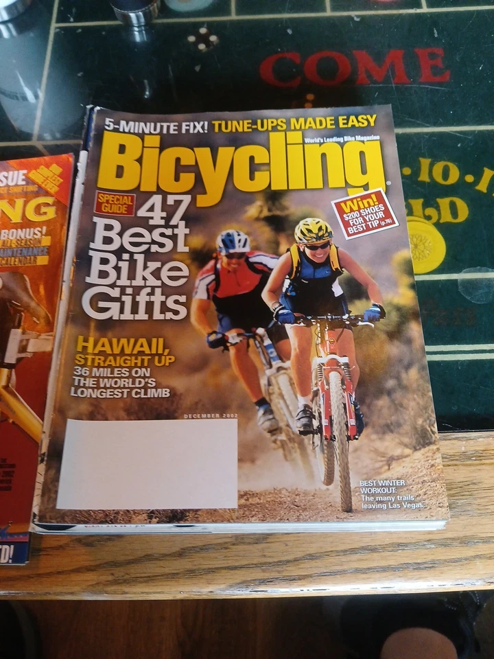 Complete Year Vintage 2002 Bicycling Magazine 11 Issues  - Image 3 of 4