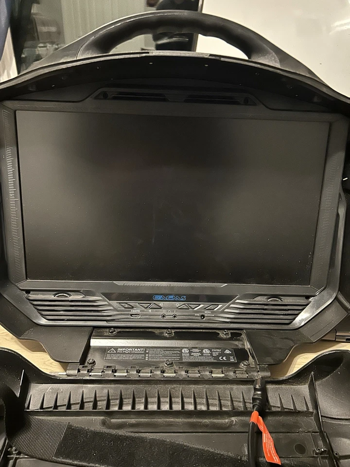 GAEMS G190 Vanguard Portable Gaming Case with Monitor and Power Cords - Read Des - Image 2 of 4
