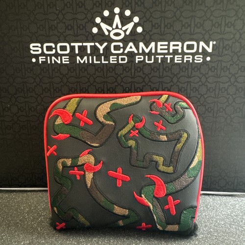 Scotty Cameron Custom Shop Camo Junk Yard Dog RH Mid Square Putter Headcover