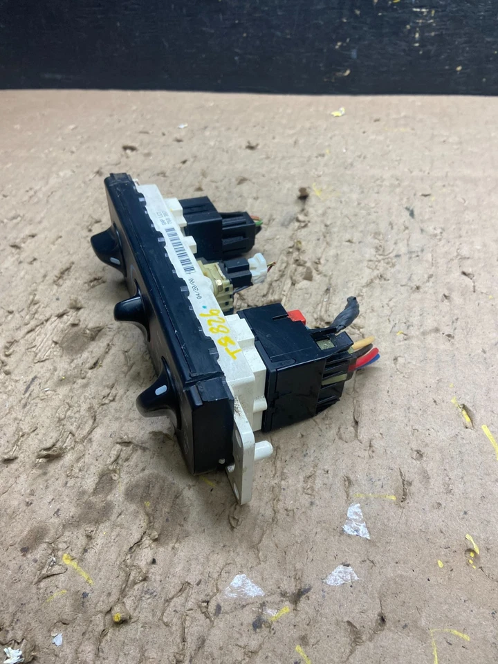 1997 - 2004 Ford Explorer F150 A/C Heater Climate Temp Control T8826 DG - Image 3 of 4