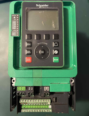 Schneider Electric ATV930U075N4 drehzahlgeregelter Antrieb 0,75KW 400V 3 Phasen 