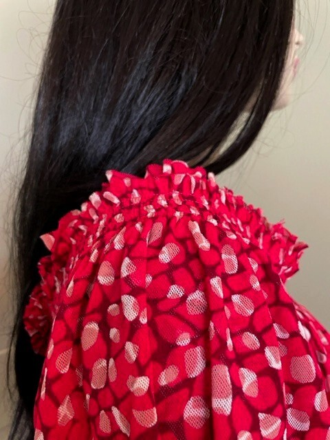 Express Red Bubble Patterned SS Ruffled Top Sz Me… - image 7