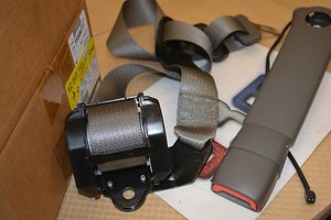 chevy express 3500 seat belt buckle