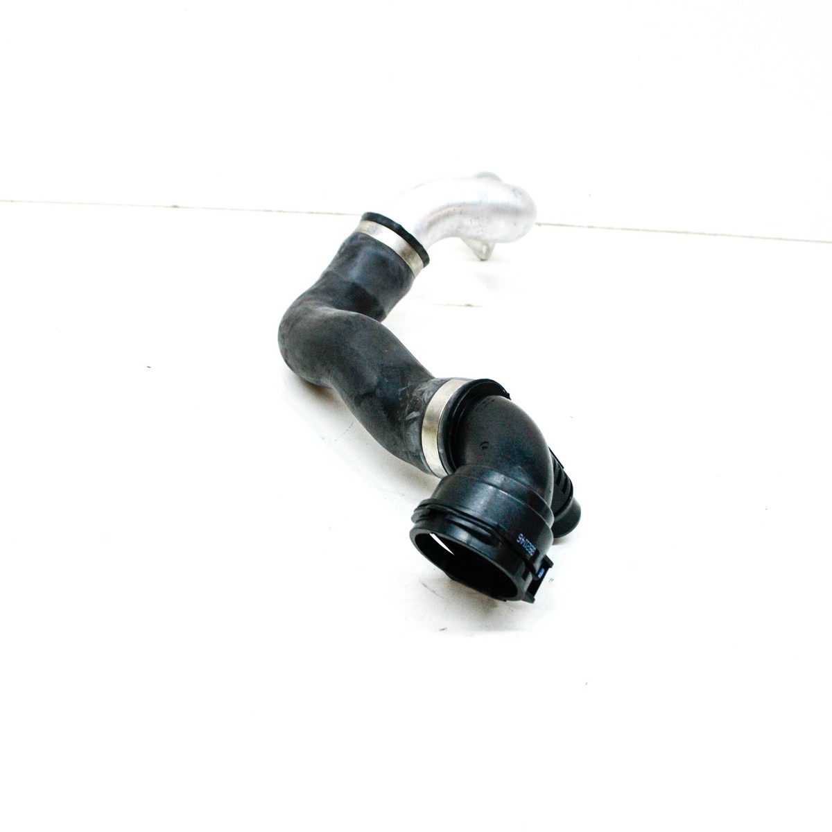 BMW M5 F10 Kühlerschlauch links oben 11538074110 NEU BMW M5 F10 Kühlerschlauch links oben 11538074110 NEU