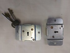 2 x Holz Möbelschlösser gleichschließend 68mm x 42mm mit 3 Schlüsseln