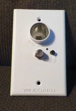 WINEGARD RV-0742 WALL PLATE POWER SUPPLY 12VDC 8 AMP MAX ANTENNA CABLE MOTORHOME