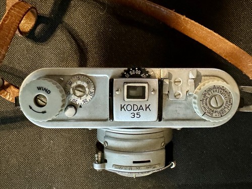 Kodak 35, Kodak's 1st U.S. made 35mm Camera, 51mm f/4.5 Luminized lens W/ Extras - Picture 5 of 13