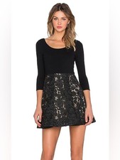 Alice + Olivia Amie Scoop Neck Lace Fit & Flare Dress Black/Nude Sz 2