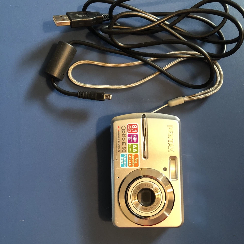 Pentax Optio E50 8.1 MP 3X ZOOM Compact Digital Camera W/ Charger - Image 2 of 4