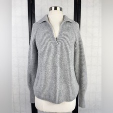 ANN MASHBURN Gray V-Neck Sweater