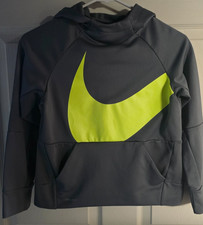 Boys Dri fit pull over Nike Hoodie size Medium