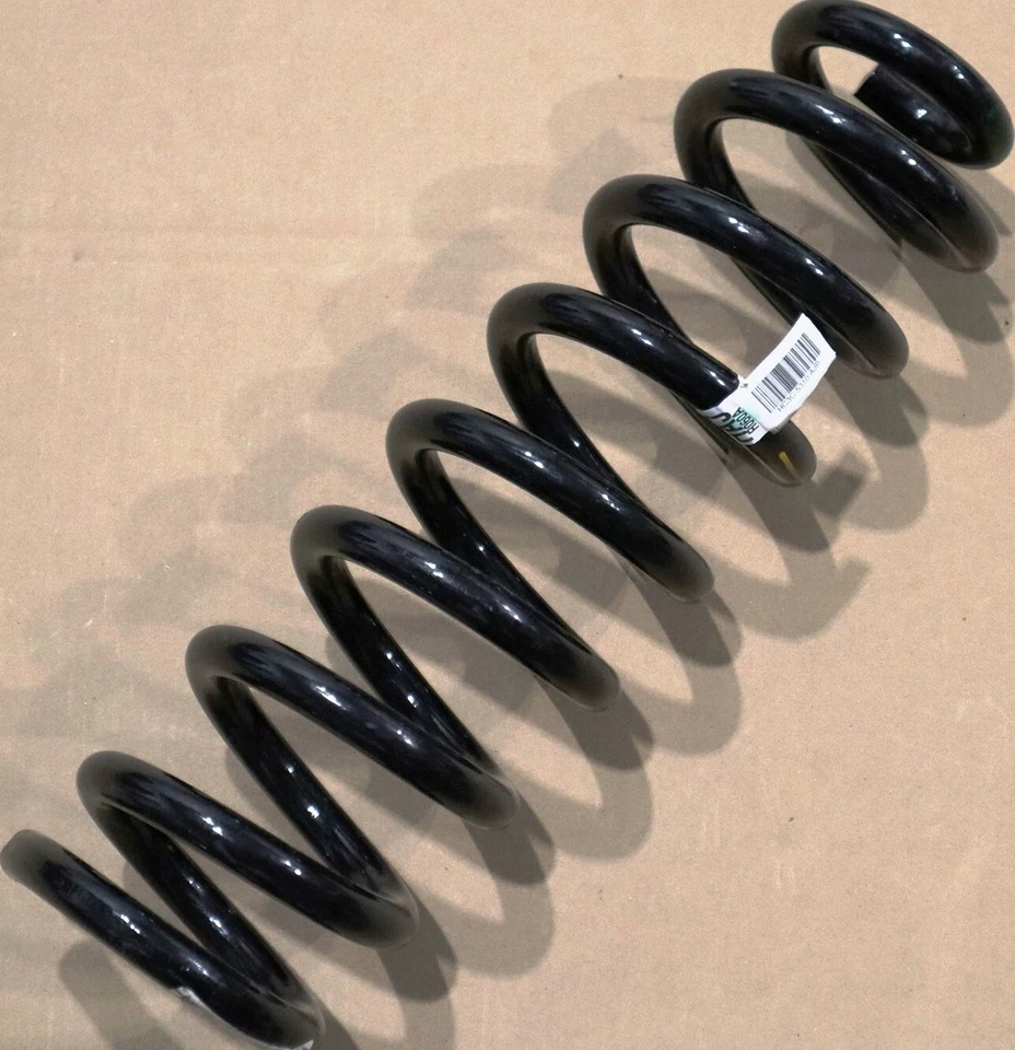 Muelle helicoidal de suspensión delantera 05-25 SUPER DUTY HC3Z5310B F550 camión OEM de fábrica Foto 3 de 4