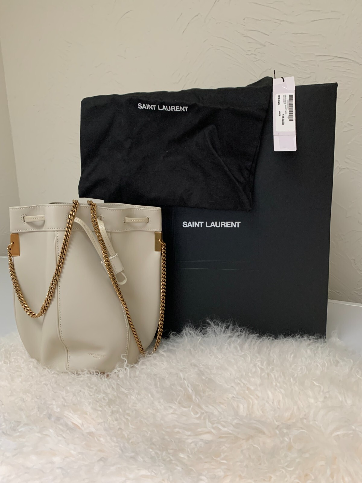 Saint Laurent Borsa a secchiello piccola in pelle Talitha e portafoglio crema morbida (bianco sporco)