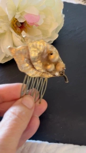 Bridal Gold Leaf Hair Accessory Wedding Clip Vintage Jewelry Hairpiece Elegant - Image 4 of 4
