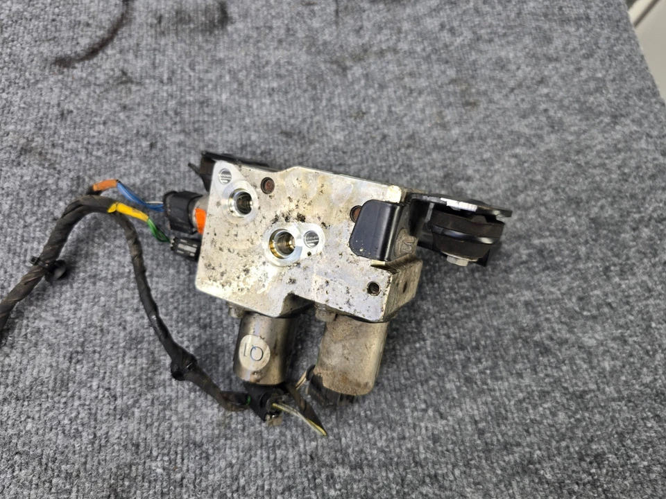 Bomba de bloque de válvula de suspensión hidráulica Abc Mercedes W166 X166 GL63 ML63 ML350 OEM Foto 2 de 4