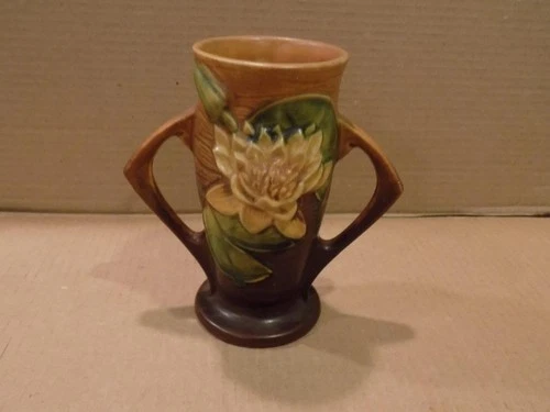Roseville Pottery 6 1/2" Water Lily Pattern Double Handle Vase # 72-6  1940's