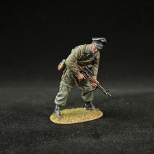 WAR PARK MINIATURES 1:30 WW2 GERMAN NO038 FALLSCHIRMJAGER OFFICER WITH FG42
