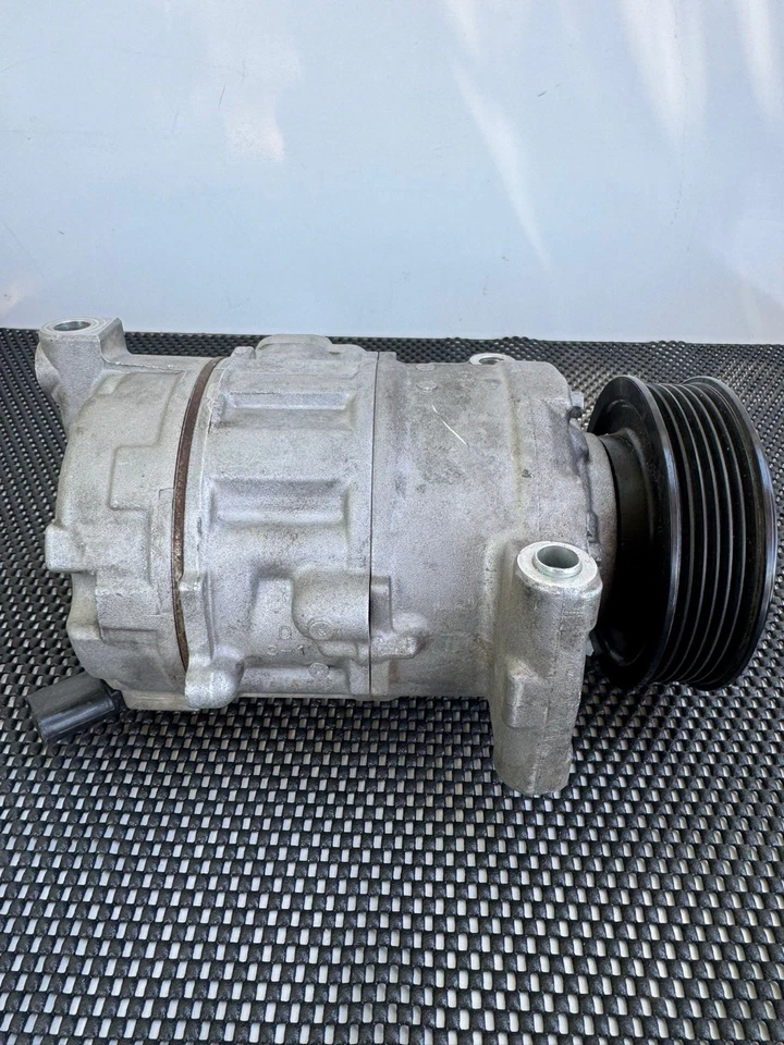 2007 AudiA4 2.0L A/C Air Compressor - Image 3 of 3