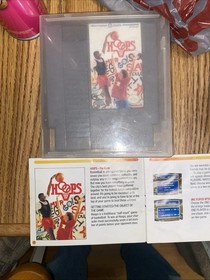 HOOPS Nintendo NES con libro y estuche