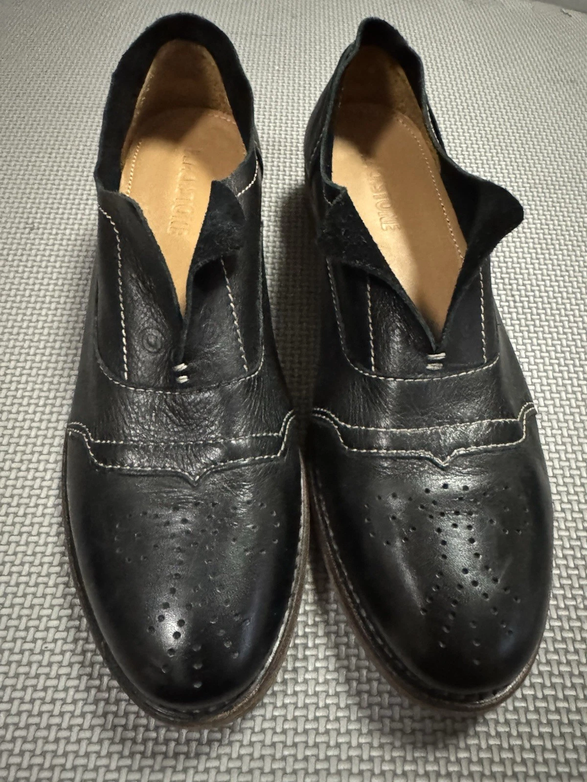 Blackstone Shoe HL55 Womens Size 8 Black Suede Laceles Oxford Flat 38