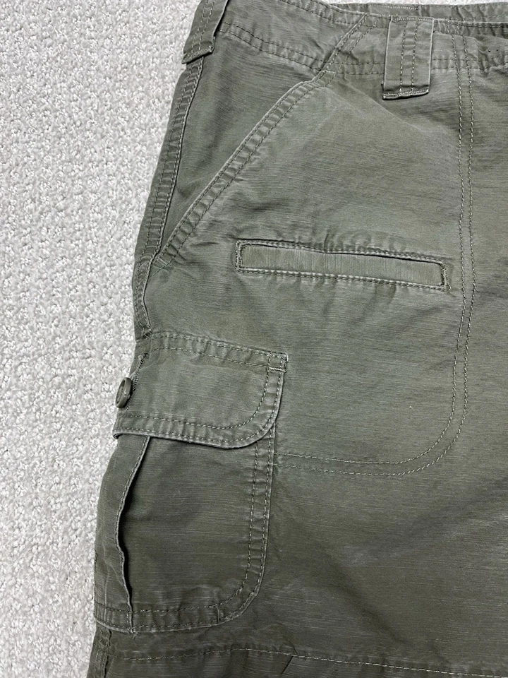 Cabela’s Women’s Cargo Shorts  Size 18 Olive Green 7 Pockets Outdoors Hiking - Image 3 of 4