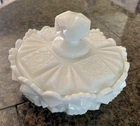 Vintage Westmoreland Old Quilt Pattern Round Milk Glass Candy Dish w/ Lid  5 in