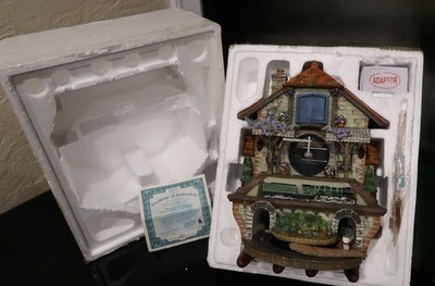 Bradford Exchange 2011 ''Memories of Steam'' Flying Scotsman Cuckoo Clock NIB
