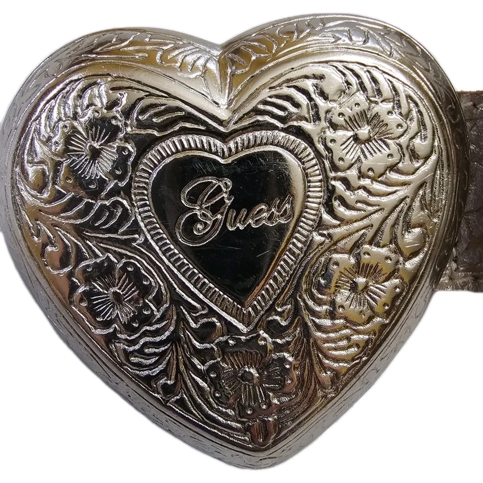 CINTURÓN MUJER ADIVINA CUERO GENUINO TACHONADO CON HEBILLA CORAZÓN TALLA S Foto 4 de 4