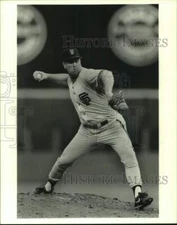 1990 Press Photo Rick Reuschel, San Francisco Giants baseball player - lrs10876